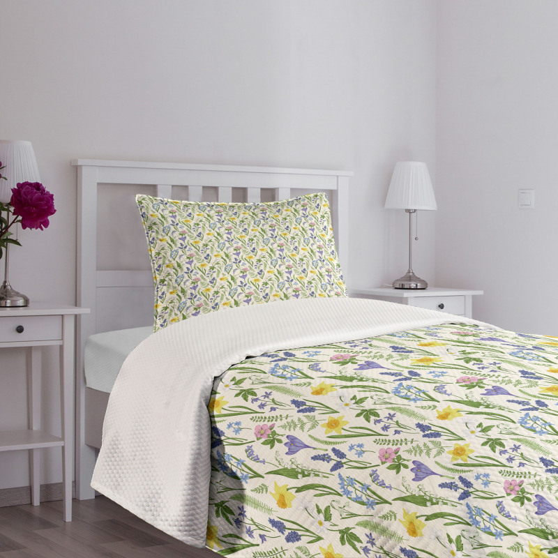 Rural Meadow Garden Flowers Bedspread Set