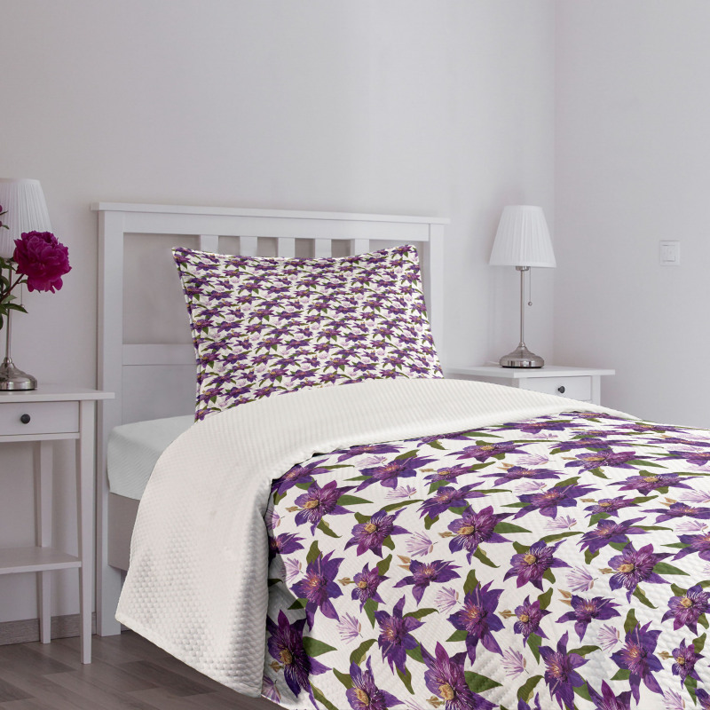 Clematis Blossoms Look Bedspread Set