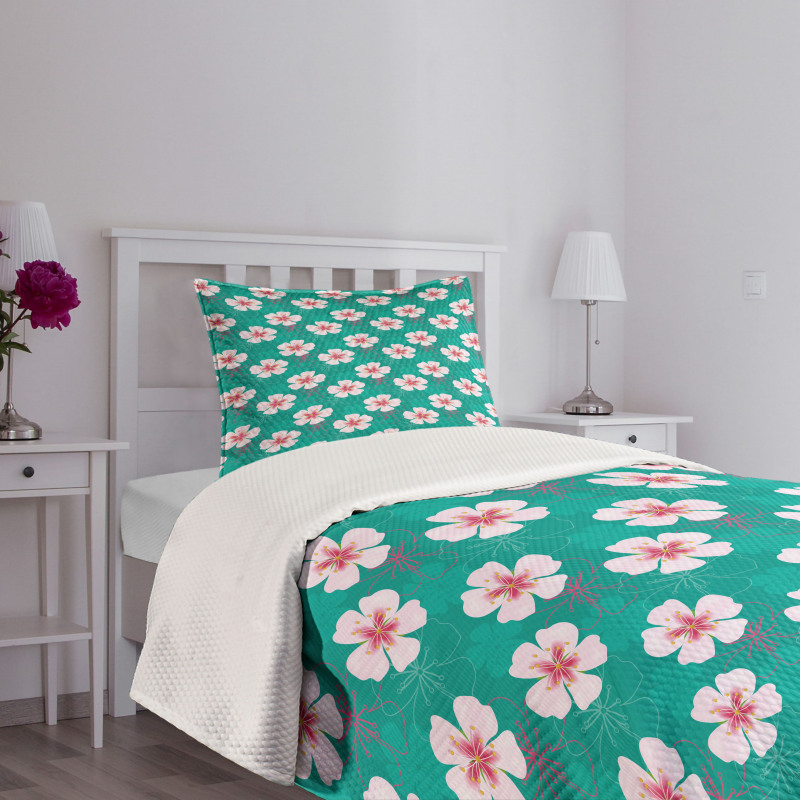 Simple Garden Flower Motifs Bedspread Set