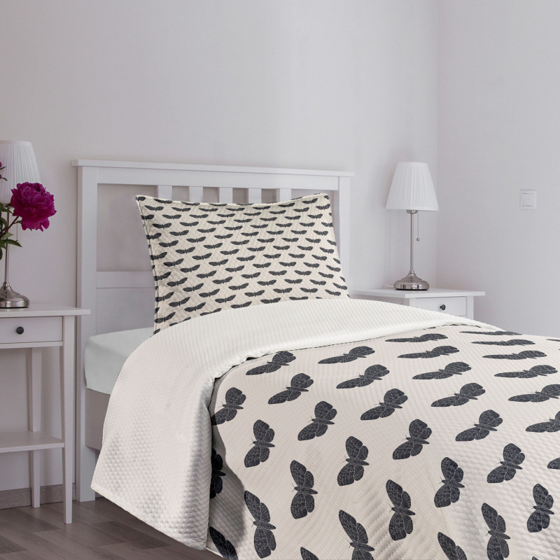 Hawk Moth Butterflies Bedspread Set