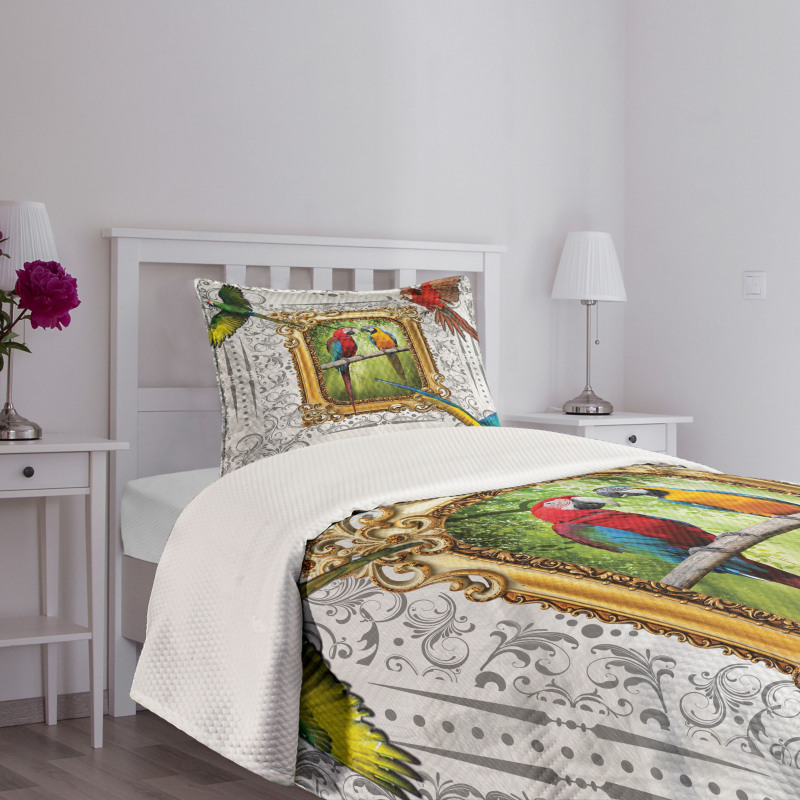 Exotic Colorful Birds Image Bedspread Set