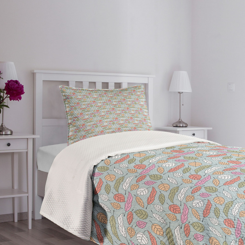 Pastel Colored Fall Foliage Bedspread Set