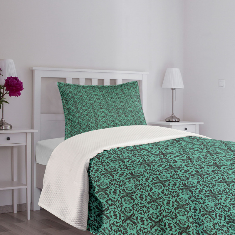 Baroque Style Foliage Motif Bedspread Set