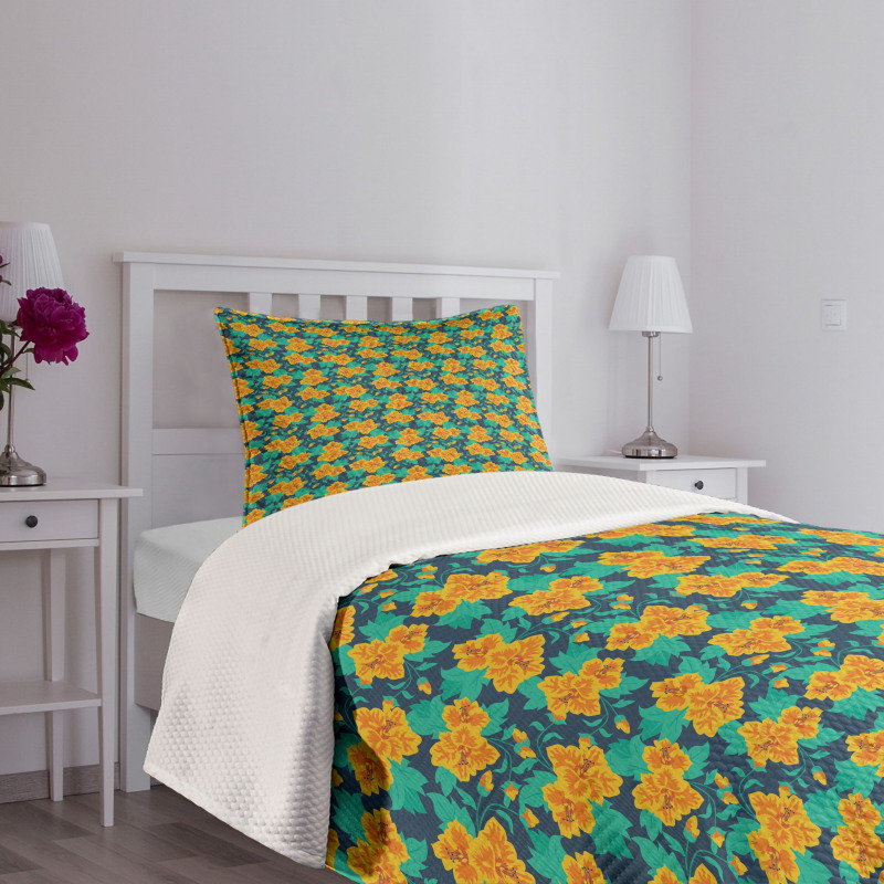 Romantic Summery Flowers Bedspread Set