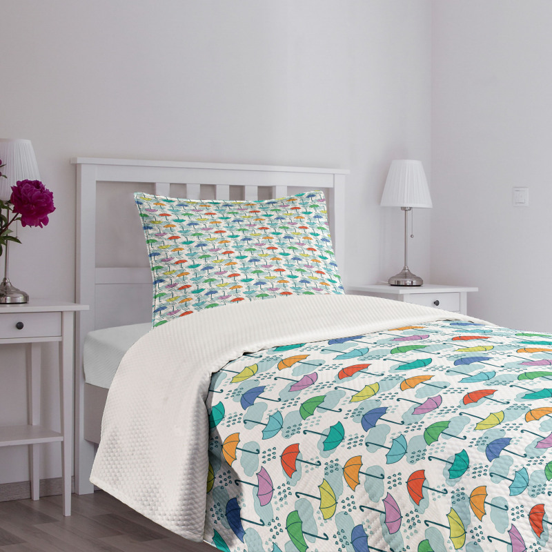 Parasol Pattern in Rain Bedspread Set