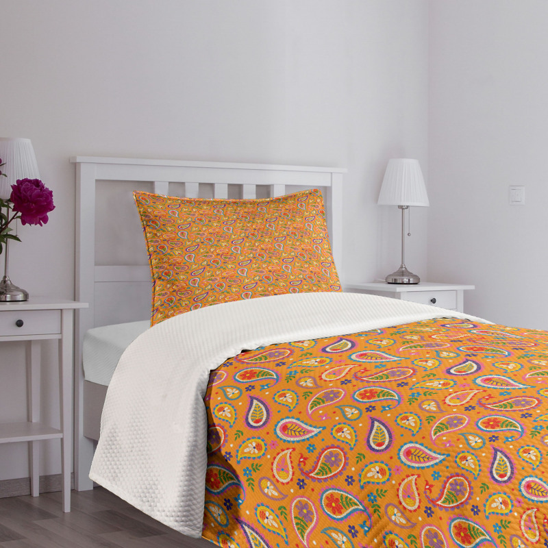 Bohemian Ornamental Paisley Bedspread Set