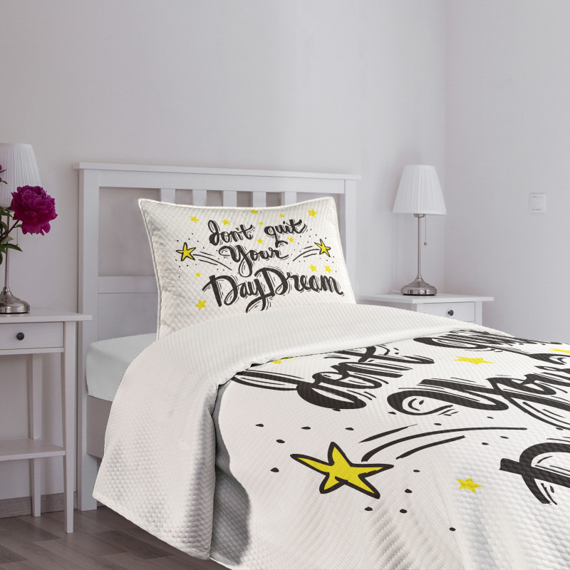 Don't Quit Your Daydream Star Bedspread Set