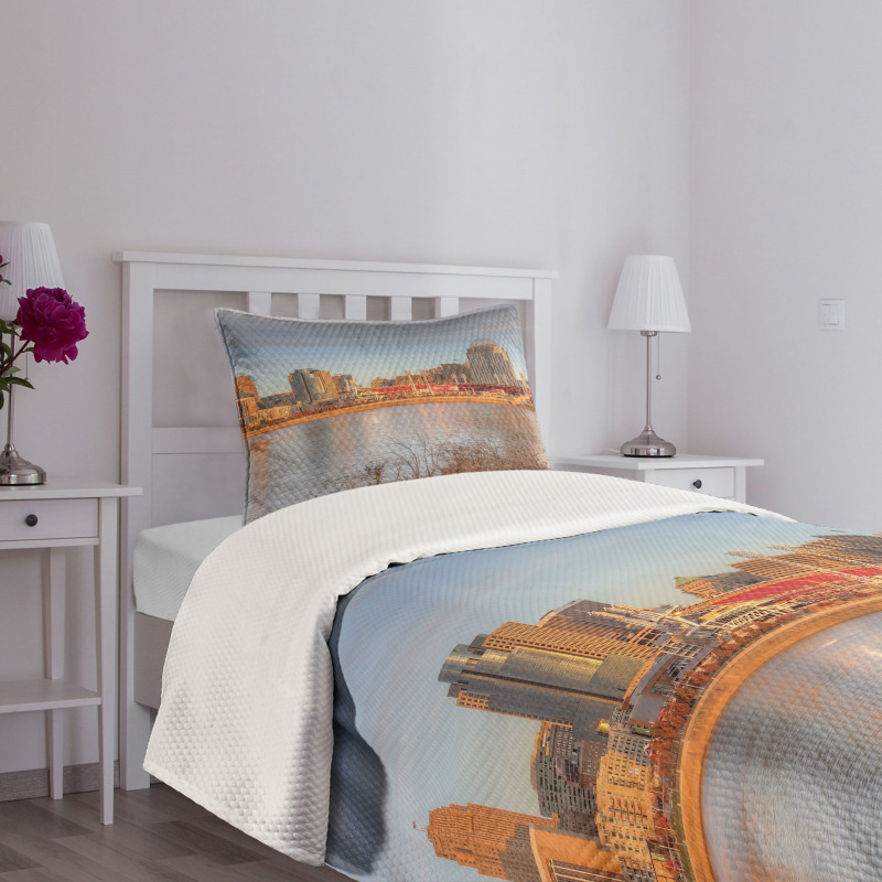 Vertical of City River Bedspread Set