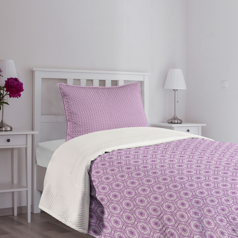 Flower Motif Grid Hexagon Bedspread Set