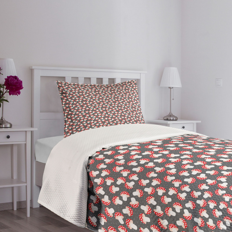 Cartoon Amanita Mushrooms Bedspread Set