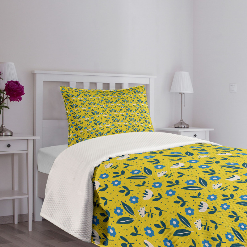 Scandinavian Flowers Leaves Bedspread Set