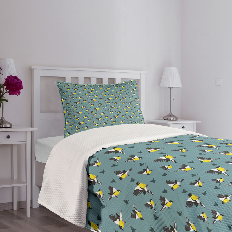 Exotic Tomtits Animal Pattern Bedspread Set