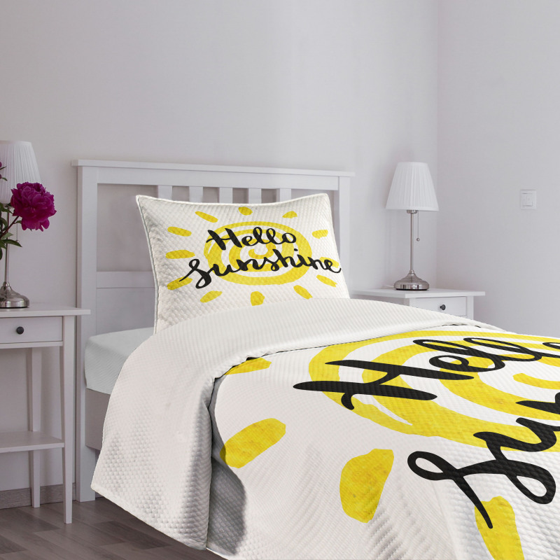 Spiral Sun Motif Bedspread Set