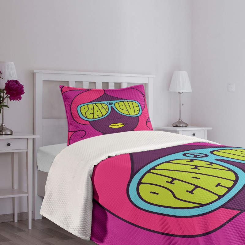 Peace and Love Groovy Girl Bedspread Set