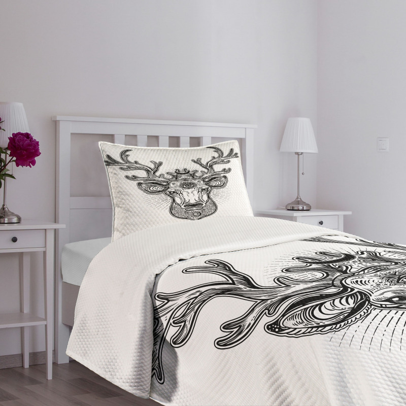 Ornate Deer Head Moon Antlers Bedspread Set