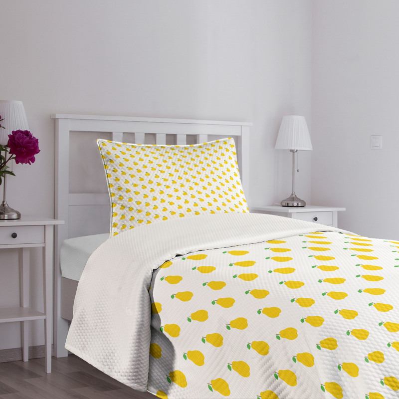 Graphic Pear Fruit Motifs Bedspread Set