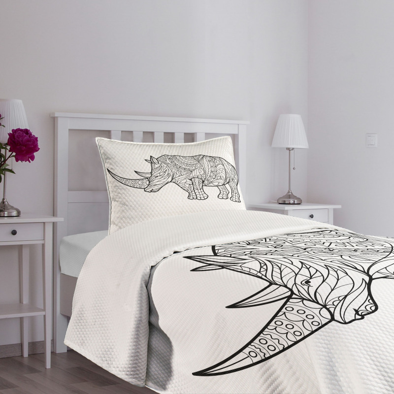 Animal Sketch with Flowers Bedspread Set