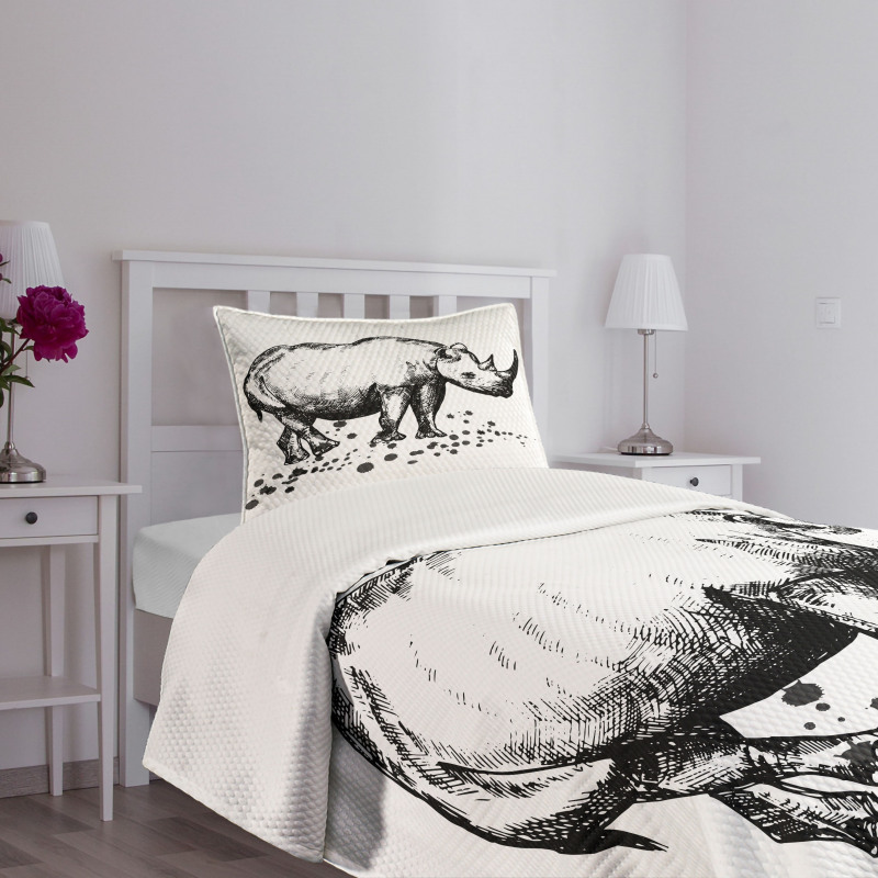 Animal with Paint Splashes Bedspread Set