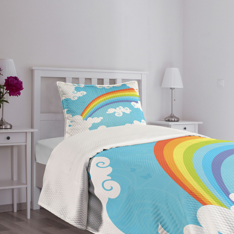 Clouds on Blue Swirl Lines Bedspread Set