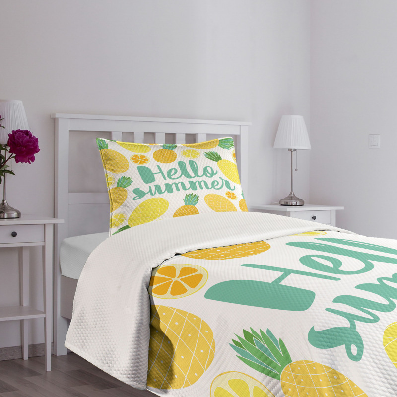 Pineapples and Fruits Bedspread Set