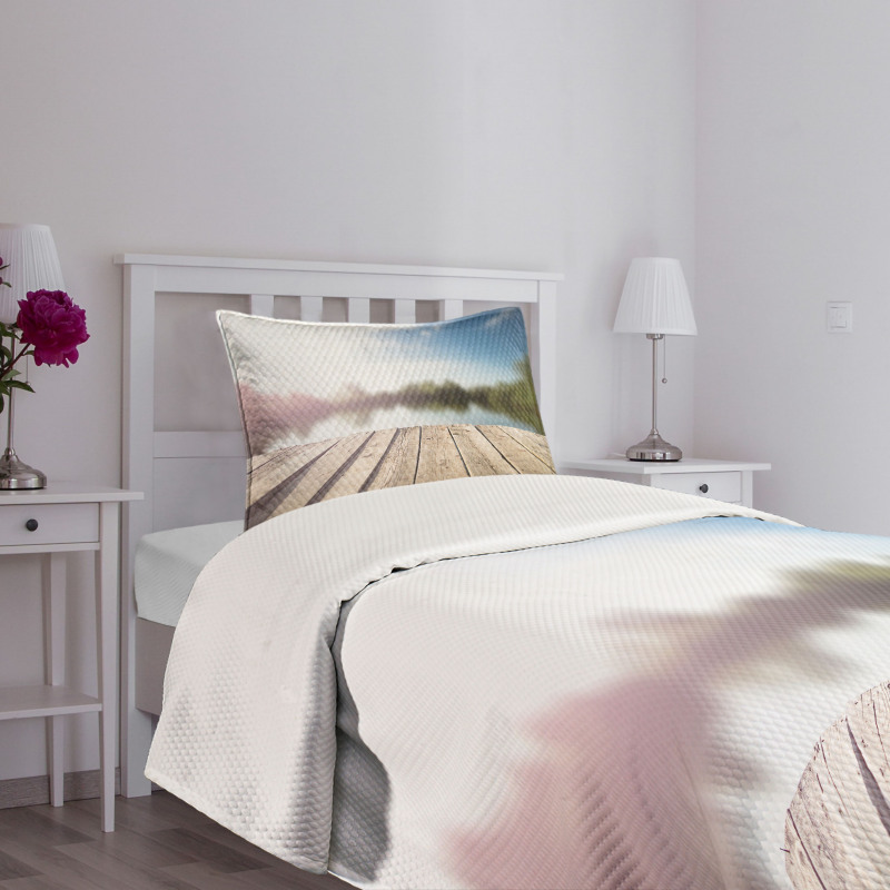 Grunge Wood Pier Blurred Photo Bedspread Set