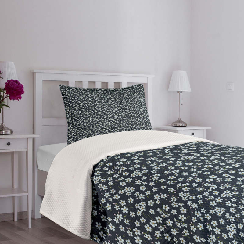 Forget-Me-Not Flower Style Bedspread Set