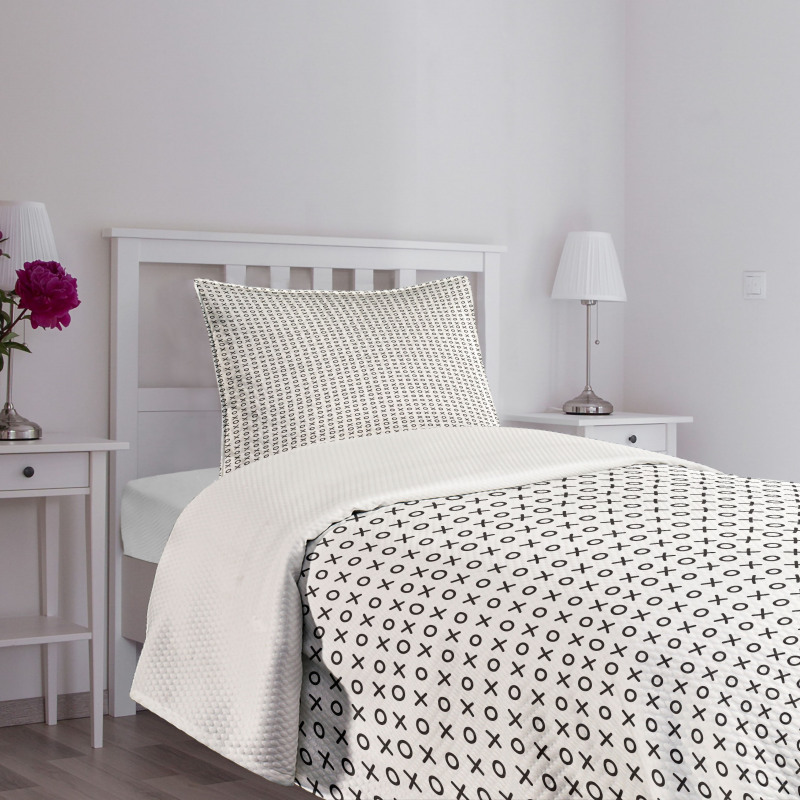 Modern Simple Design of XO Bedspread Set