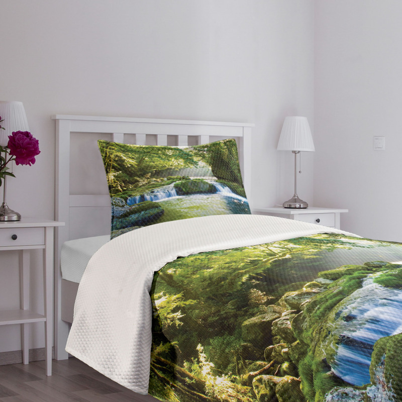 Foliage Misty Mountains Bedspread Set