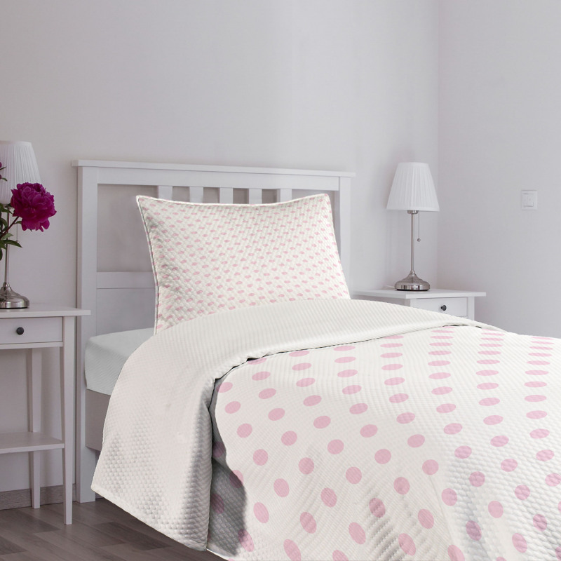 Girl Like Feminine Bedspread Set