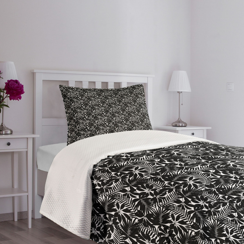 Monochrome Exotic Leaves Art Bedspread Set