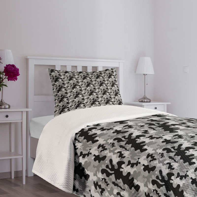 Greyscale Gloomy Bedspread Set