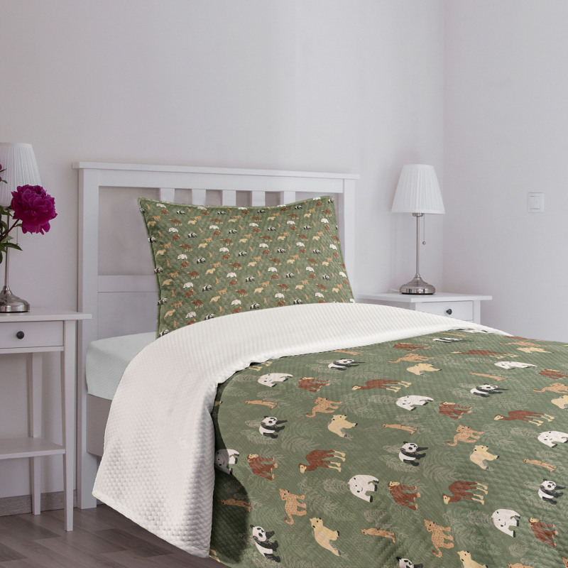 Leaves and Animals Bedspread Set