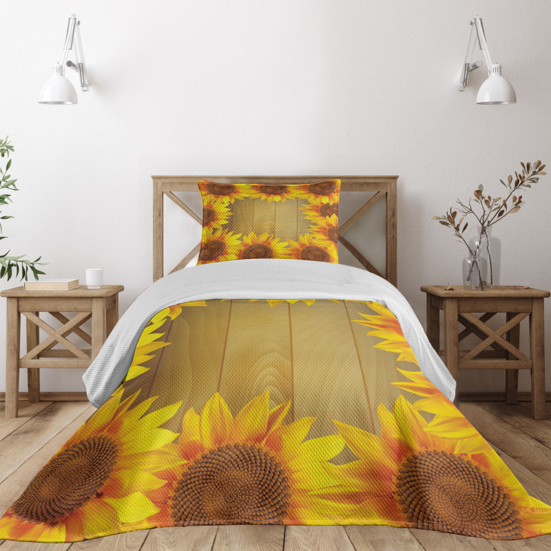 Flower Frame Circle Bedspread Set