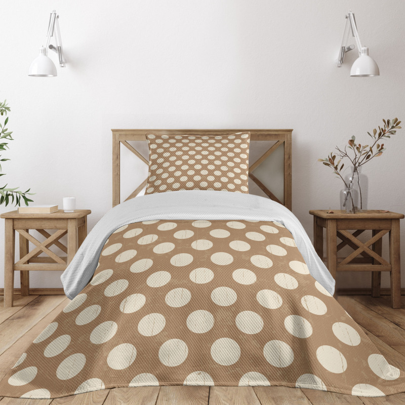 Big Polka Dots Grungy Old Bedspread Set