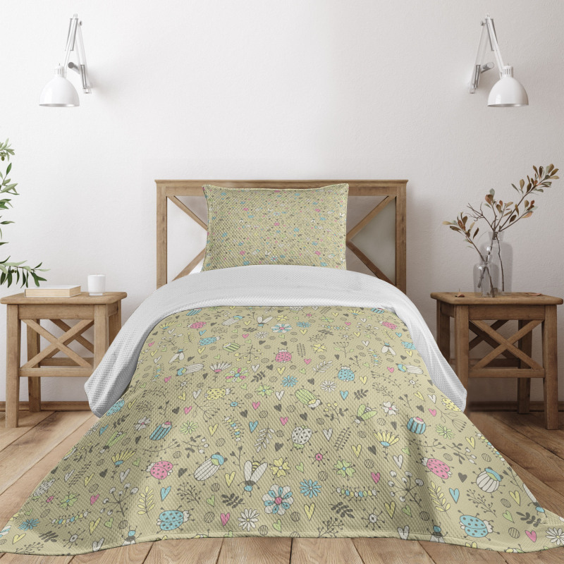 Nursery Doodle Insects Bedspread Set