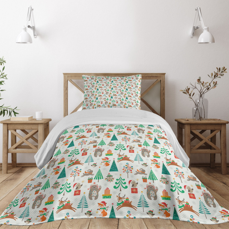 Tree Presents Animals Bedspread Set