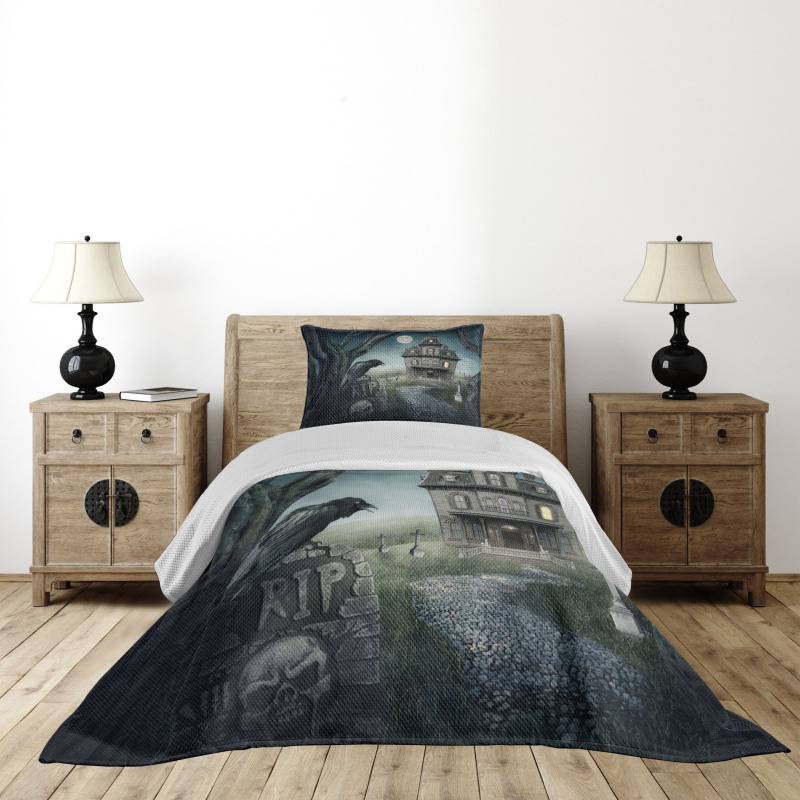 Haunted House Crow Tomb Bedspread Set