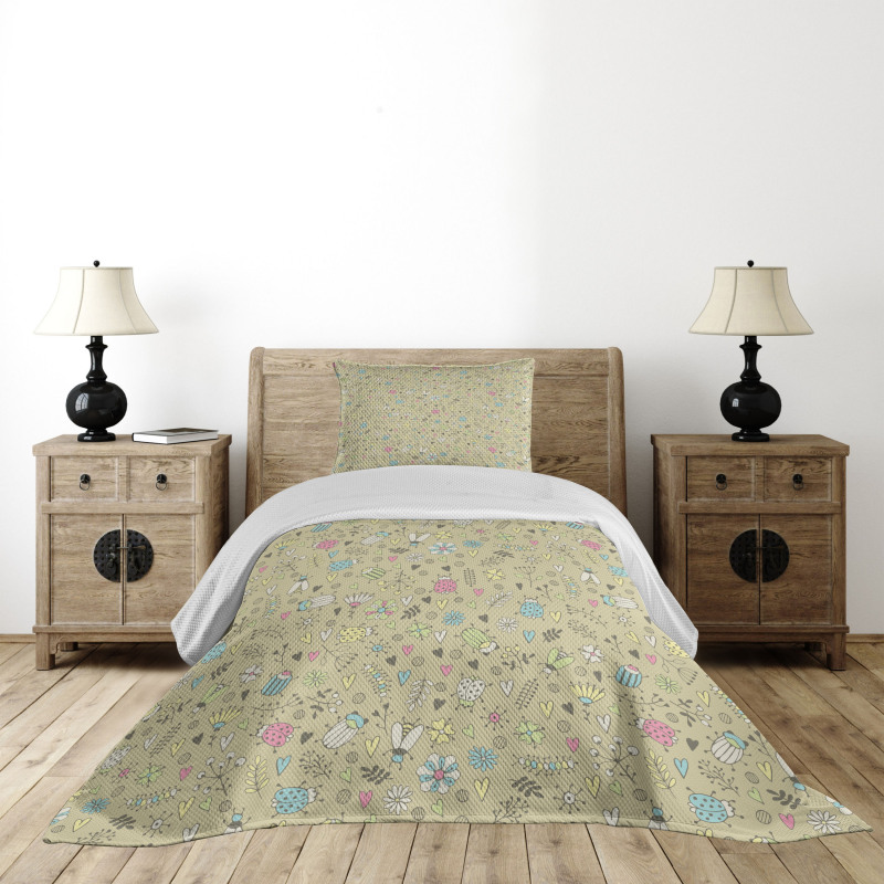 Nursery Doodle Insects Bedspread Set