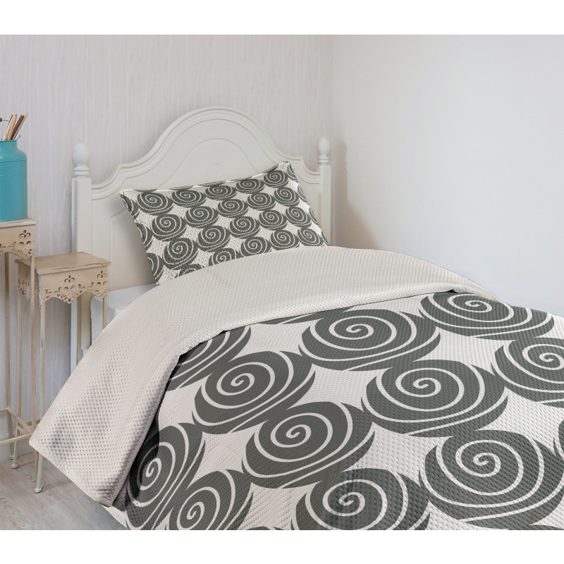 Flush-seamed Circles Bedspread Set