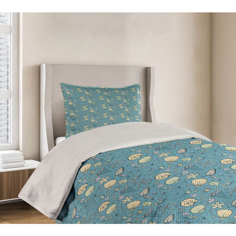 Summer Beach Clam Bedspread Set