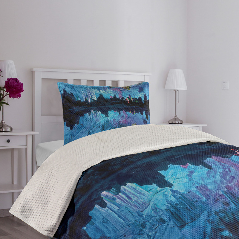 Reed Cistern Cave Bedspread Set