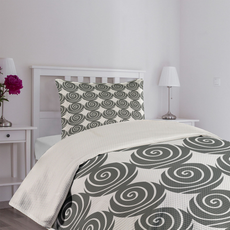 Flush-seamed Circles Bedspread Set