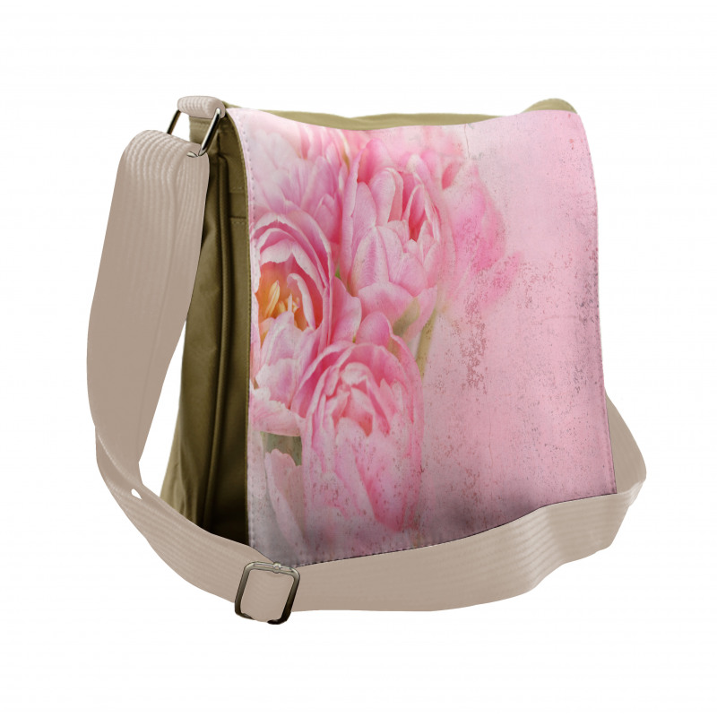 Grungy Tilt Flowers Messenger Bag