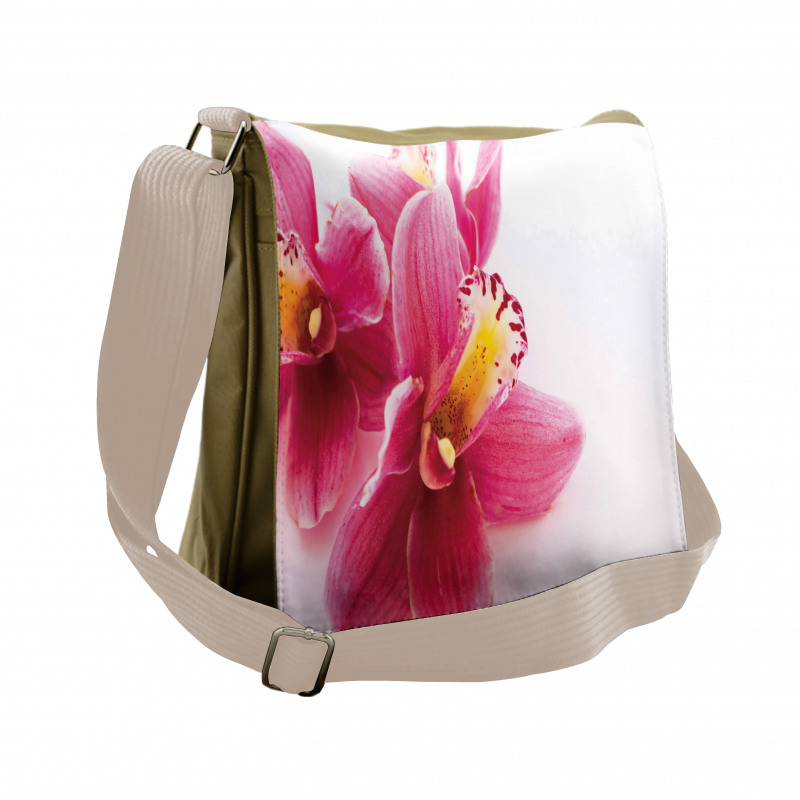 Close up Orchids View Messenger Bag