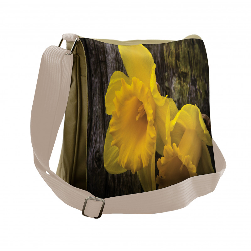 Image of Trumpet Daffodil Messenger Bag