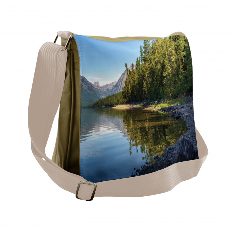 Lake Forest Messenger Bag