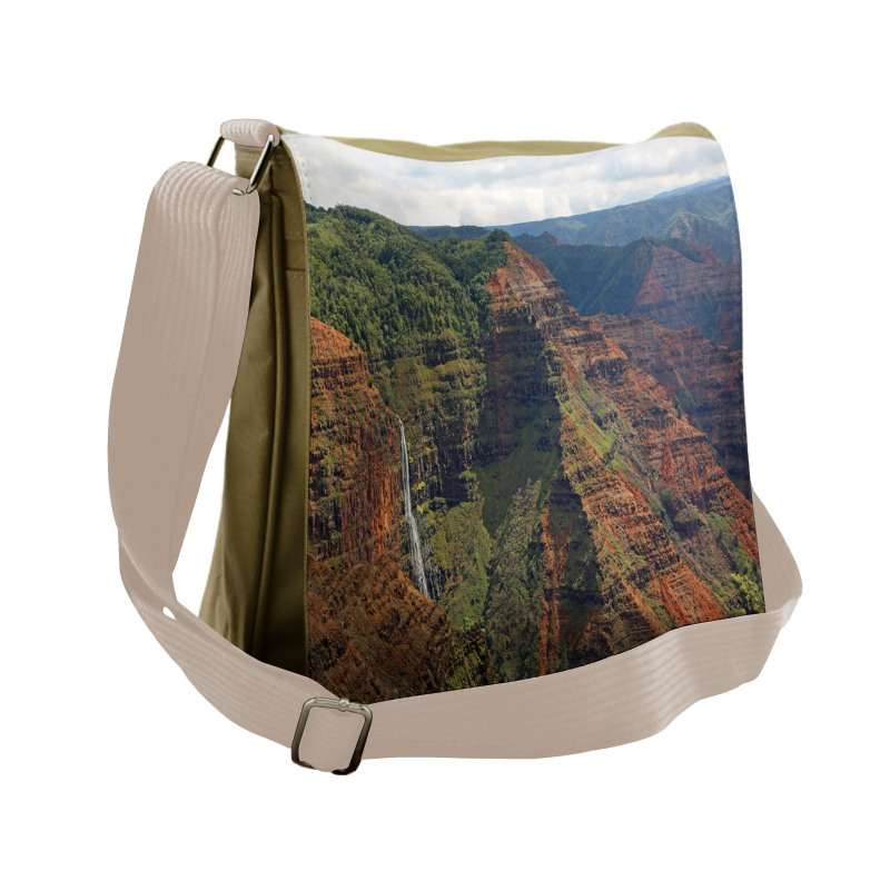 Waipoo Falls Hawaii Messenger Bag