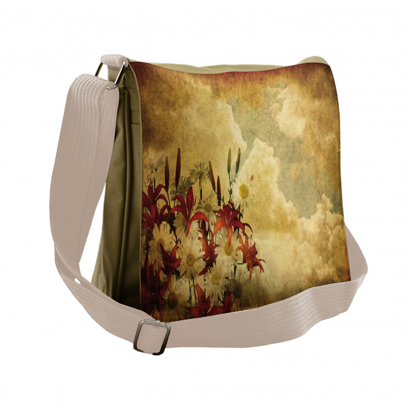 Retro Flower Chamomile Messenger Bag