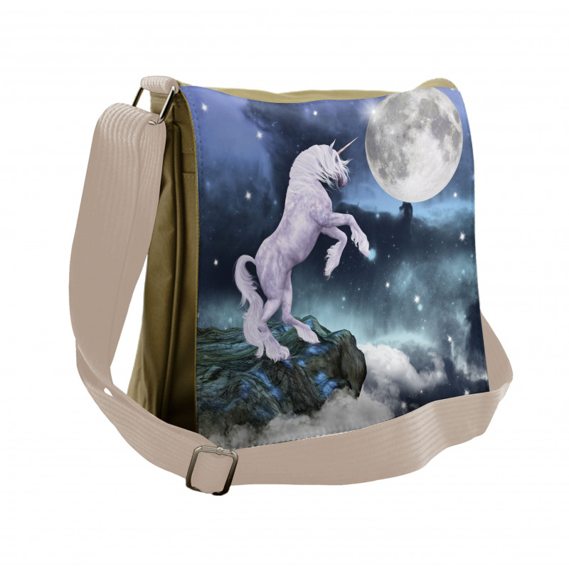 Rock up Cliffs Image Messenger Bag