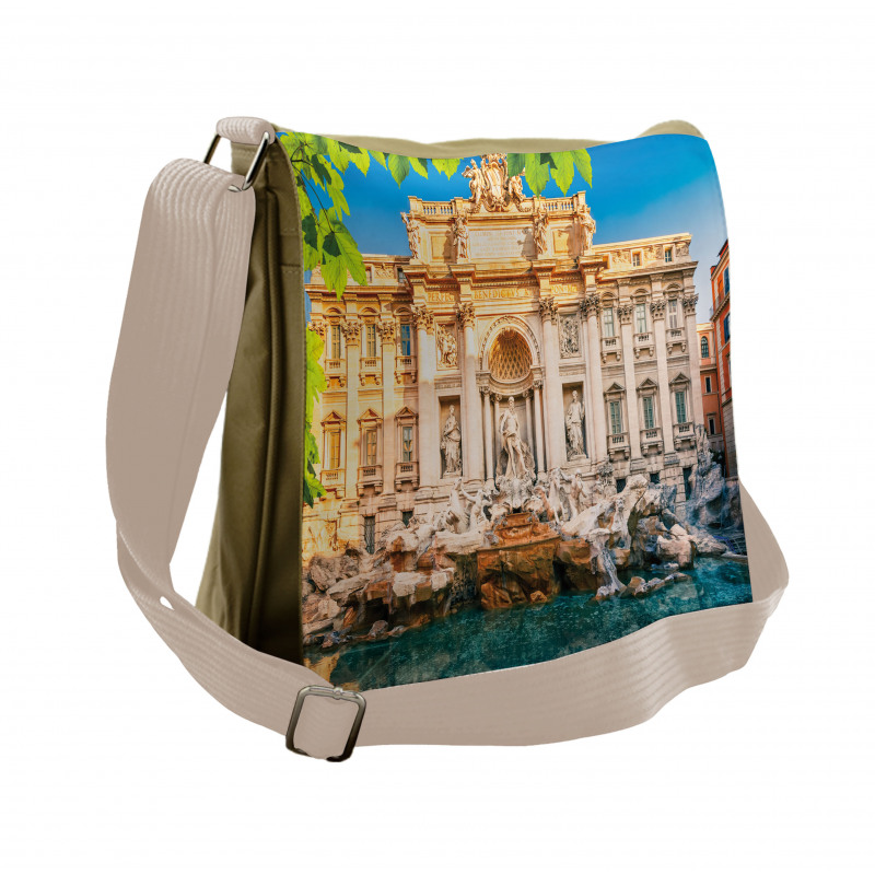 Fountain Di Trevi Tourist Messenger Bag